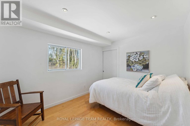 28492503/9-burnbank-street/grenfell-glen/ottawa/ontario/K2G0H2_31