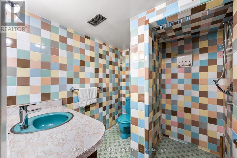 29356167/2414-joliffe-street/hawthorne-meadows/ottawa/ontario/K1G1G9_32