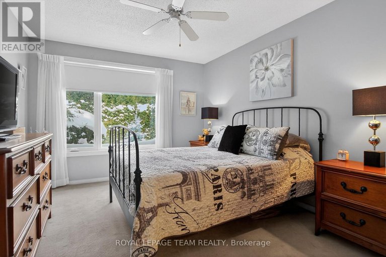 29466819/20-river-oaks-court/stittsville-central/ottawa/ontario/K2S1L3_29