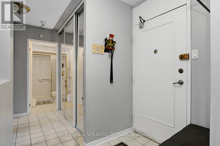 28597861/1506-2000-jasmine-crescent/beacon-hill-south/ottawa/ontario/K1J8K4_3