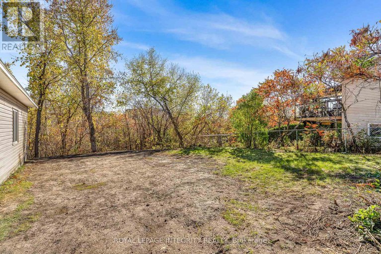 29004176/2053-catherine-street/town-of-rockland/clarence-rockland/ontario/K4K1H6_23