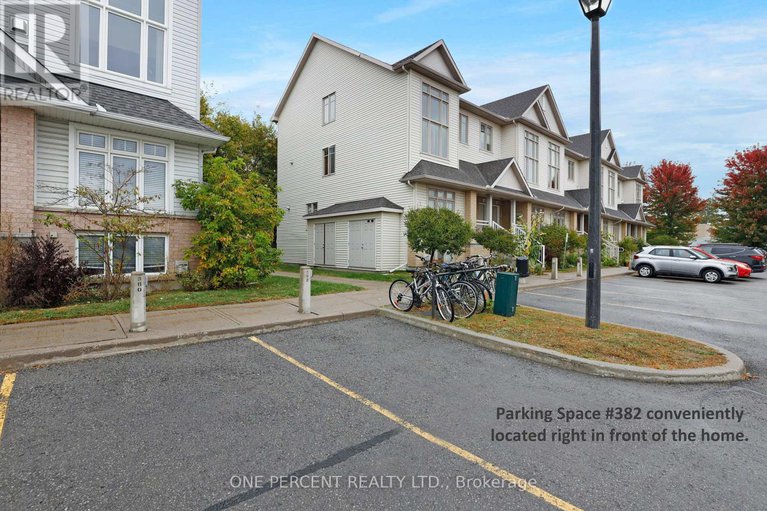 28970260/24-382-galston-private/mer-bleuebradley-estatesanderson-park/ottawa/ontario/K1W0G3_3