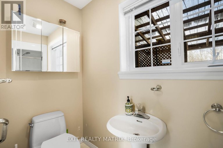 28103787/732-pattee-road/champlain-twp/champlain/ontario/K6A0G1_34