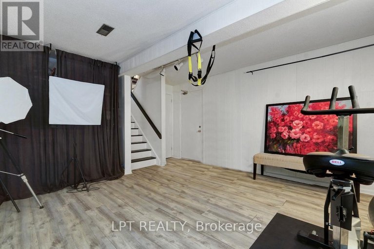 29180960/56-sandhurst-court/mooneys-bayriverside-park/ottawa/ontario/K1V9V4_36