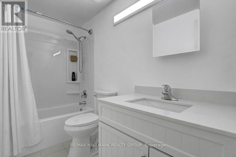 28845006/44-turret-court/glencairnhazeldean/ottawa/ontario/K2L2L1_25