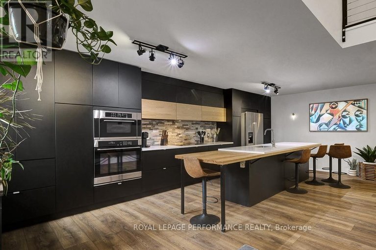 29674269/510-foxview-place/cfb-rockcliffe-and-area/ottawa/ontario/K1K4C4_3