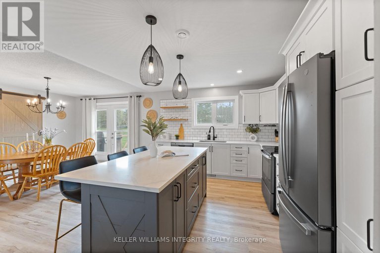 28485636/6-aimee-lane/north-grenville-twp-kemptville-south/north-grenville/ontario/K0G1S0_10