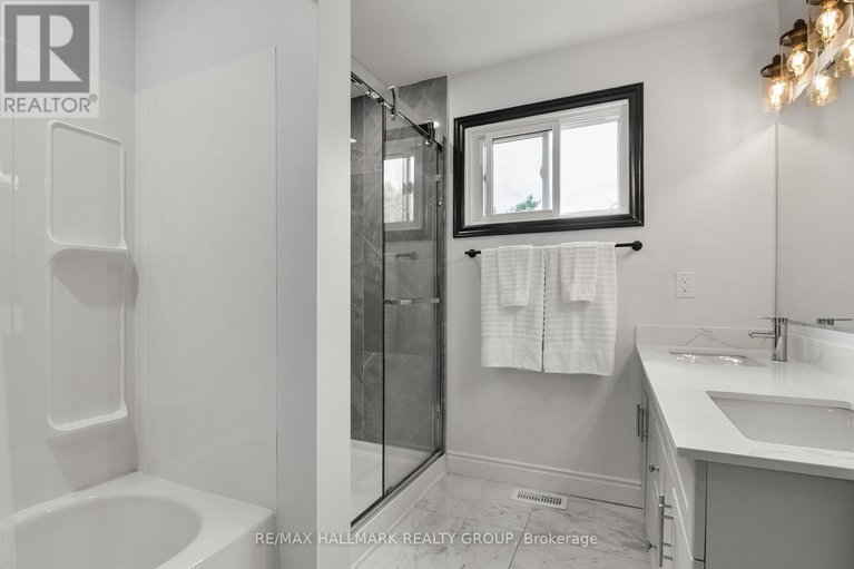 28827775/540-brunel-street/cfb-rockcliffe-and-area/ottawa/ontario/K1K2G6_16