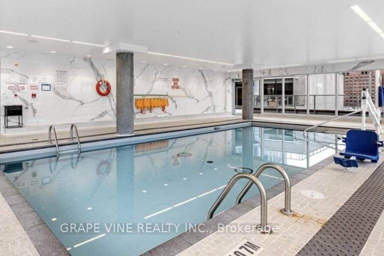 29215749/3705-805-carling-avenue/west-centre-town/ottawa/ontario/K2Y0C1_12