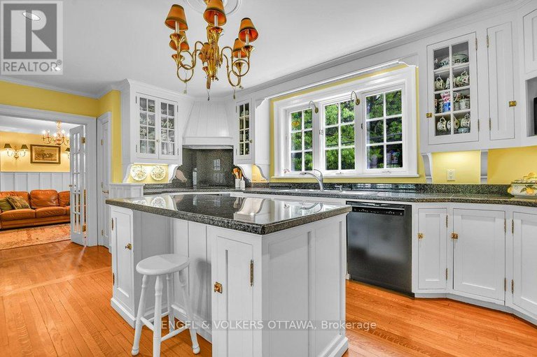 28532875/202-cloverdale-road/rockcliffe/ottawa/ontario/K1M0X2_16