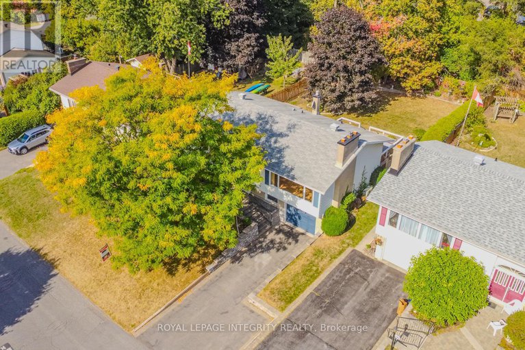 28882629/135-desmond-avenue/glencairnhazeldean/ottawa/ontario/K2L1E8_42