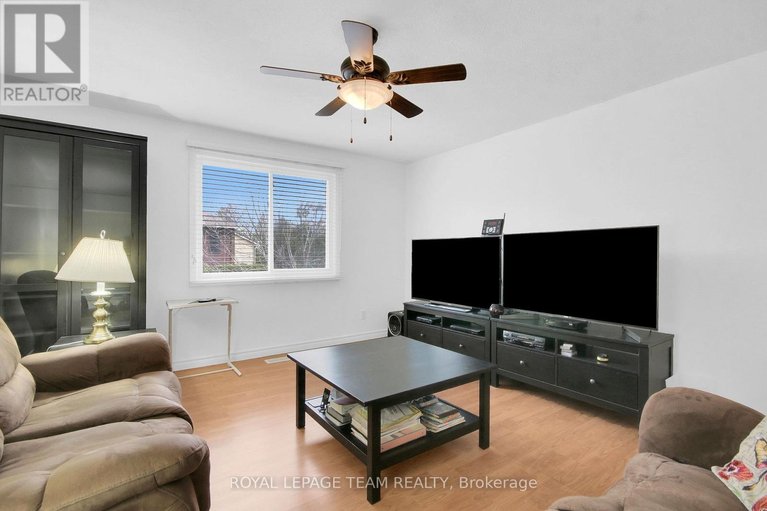 29645242/d-30-black-forest-lane/arbeatha-park/ottawa/ontario/K2H5C8_34