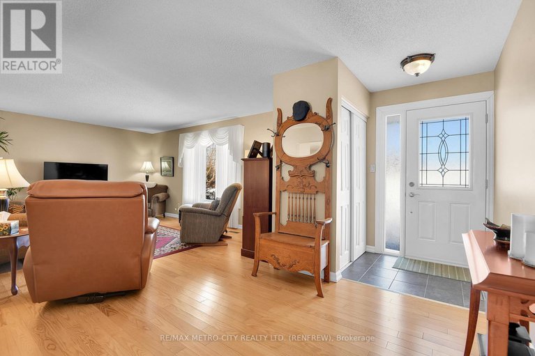 29364897/1154-whitton-road/horton-twp/horton/ontario/K7V3Z6_9