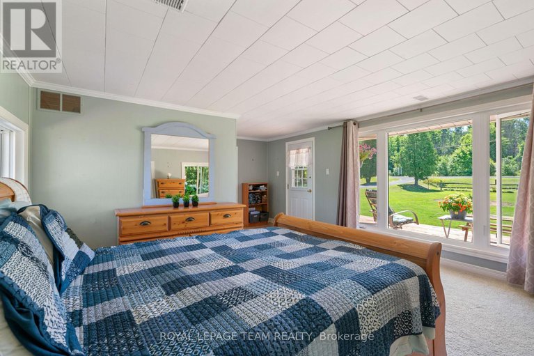 28652632/12135-county-road-2-road/south-dundas-williamsburgh-twp/south-dundas/ontario/K0C1X0_20
