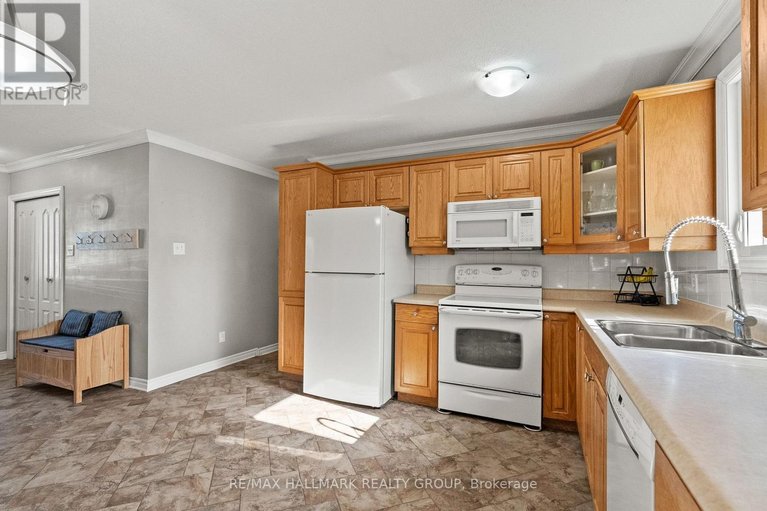 29670827/15-elm-avenue/village-of-russell/russell/ontario/K4R1B3_6