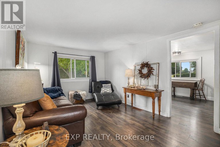 28498120/85-moore-street/mcnabbraeside-twps/mcnabbraeside/ontario/K7S1G3_8