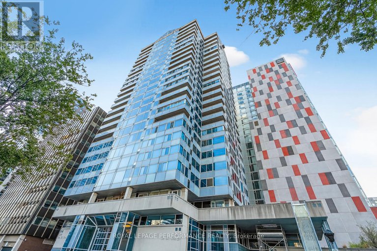 28969862/1603-160-george-street/lower-townbyward-market/ottawa/ontario/K1N9M2_1