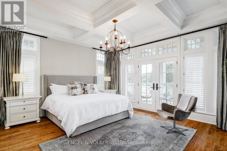 28062589/5651-herwig-place/manotick-south-to-roger-stevens/ottawa/ontario/K4M1B3_21