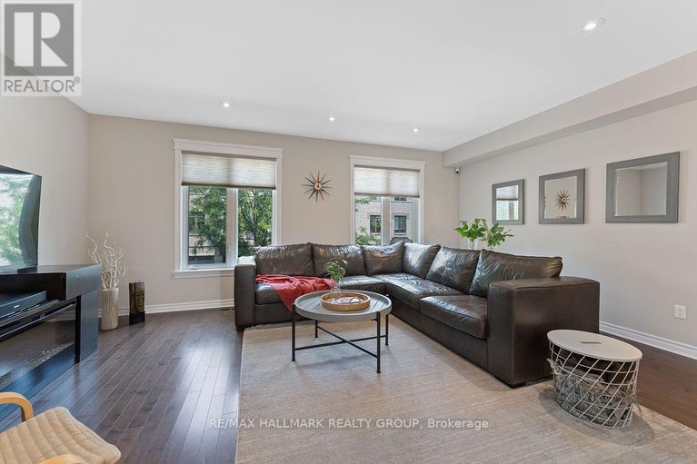 28558567/116-brilia-private/beacon-hill-south/ottawa/ontario/K1J0B7_15