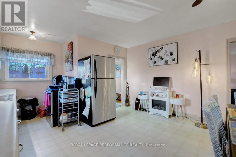 29040040/103-glynn-avenue/overbrook/ottawa/ontario/K1K1S7_12