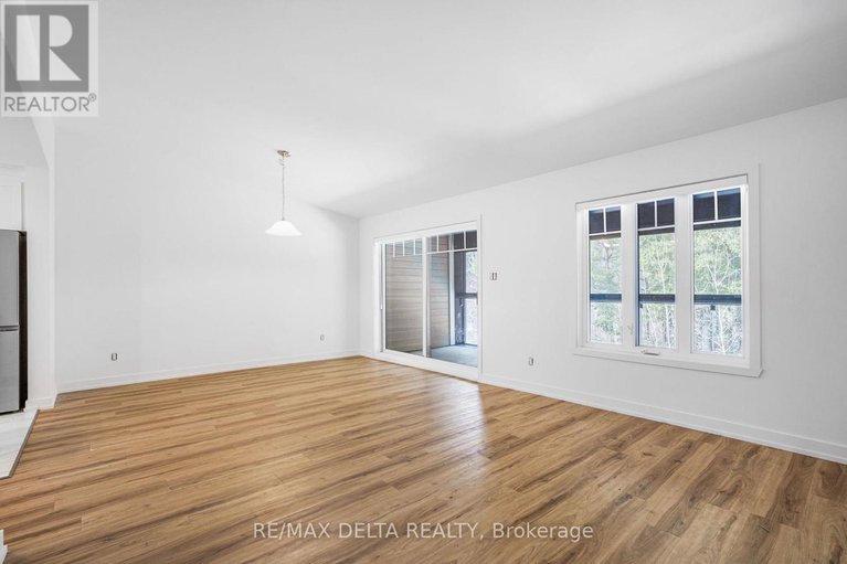 28245607/406-99-st-moritz-terrace/embrun/russell/ontario/K0A1W0_14
