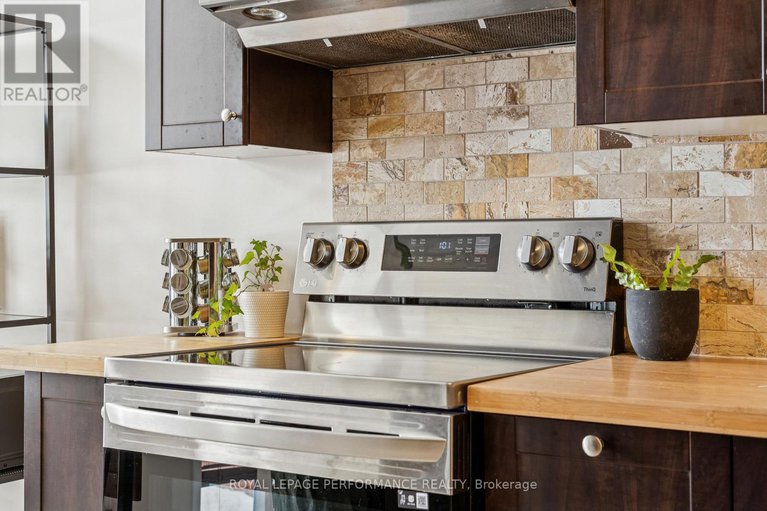 29354265/172-claiborne-way/queenswood-heights-south/ottawa/ontario/K1E3V1_9