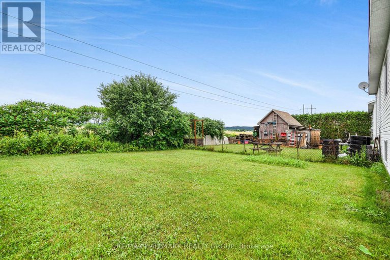 28598494/1013-jacynthe-street/hawkesbury/hawkesbury/ontario/K6A3V9_4
