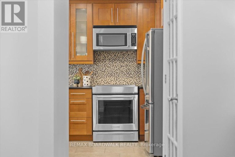 29672747/1443-larkhaven-crescent/orleanssunridge/ottawa/ontario/K1C5A5_21