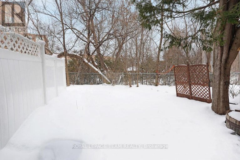 29256594/52-alison-korn-private/bells-corners/ottawa/ontario/K2H8M6_29