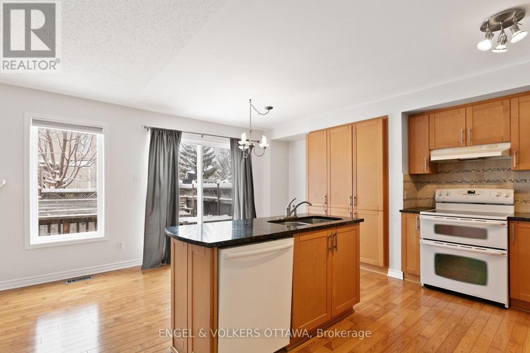 29194786/14-gatesbury-street/longfields/ottawa/ontario/K2J4X5_17