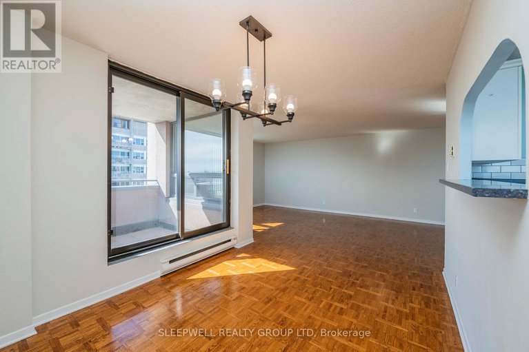 28491791/704-40-arthur-street/west-centre-town/ottawa/ontario/K1R7T5_14