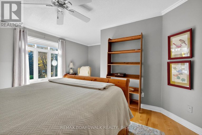 29678425/42-college-circle/castle-heights/ottawa/ontario/K1K4R8_22