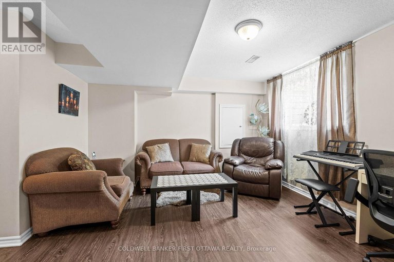 28436168/3627-cambrian-road/half-moon-bay/ottawa/ontario/K2J0S6_21