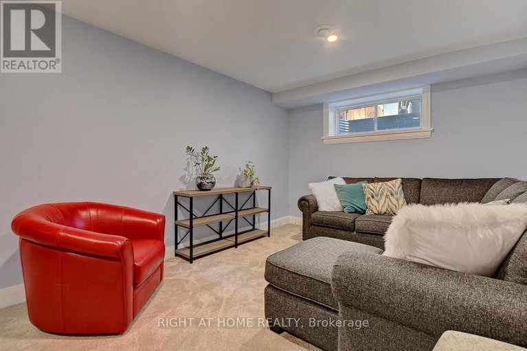 28990497/229-purchase-crescent/stittsville-south/ottawa/ontario/K2S2L7_21