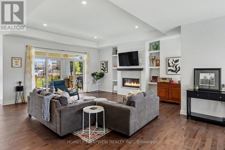 29633587/315-autumn-meadow-way/north-gower/ottawa/ontario/K0A2T0_4