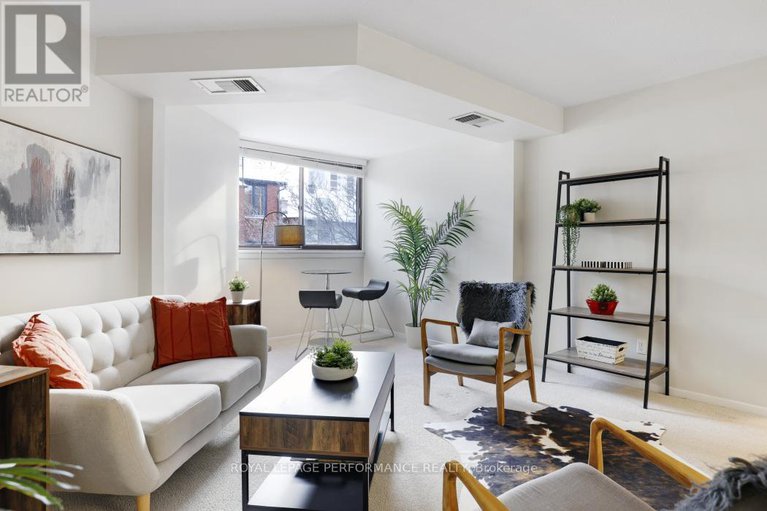 29280089/2d-142-waverley-street/ottawa-centregolden-triangle/ottawa/ontario/K2P0V4_5