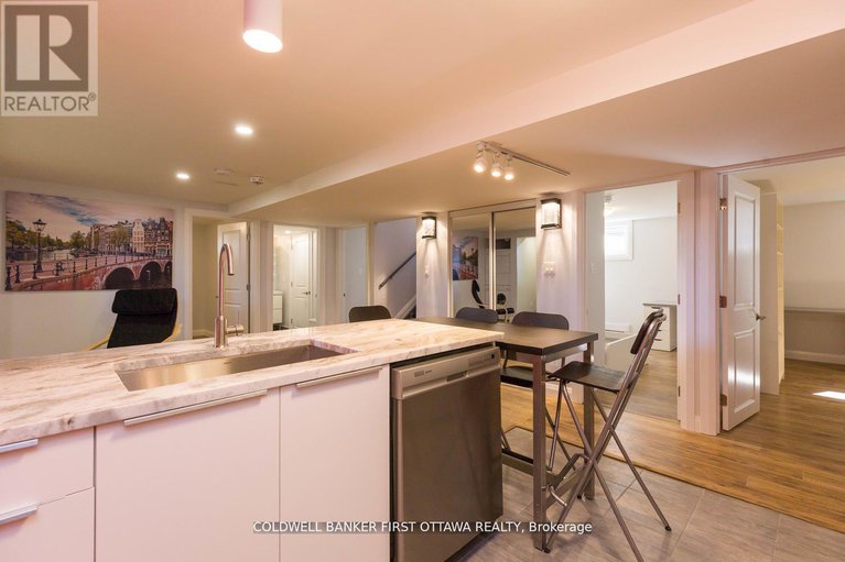 28574772/34-westwood-drive/meadowlandscrestview/ottawa/ontario/K2G2X1_10