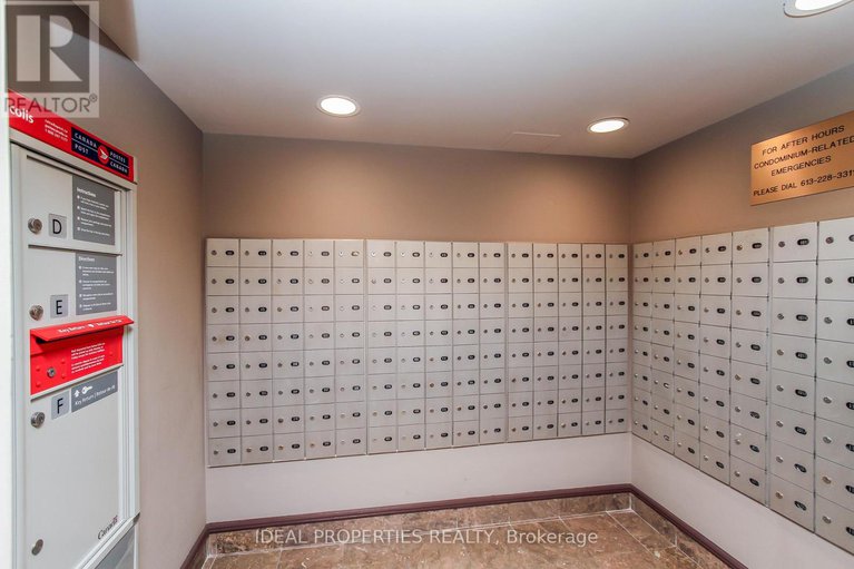 28573644/809-100-grant-carman-drive/borden-farmstewart-farmcarleton-heightsparkwood-hills/ottawa/ontario/K2E8B8_30