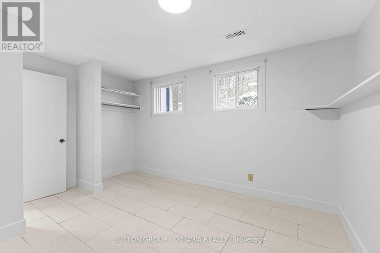 29094493/131-renova-avenue/riverview-park/ottawa/ontario/K1G4C7_20