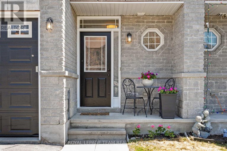29676988/529-pepperville-crescent/emerald-meadowstrailwest/ottawa/ontario/K2M0E5_3