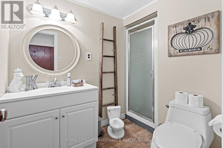 28965261/2219-audrey-avenue/hawthorne-meadows/ottawa/ontario/K1G1L3_27