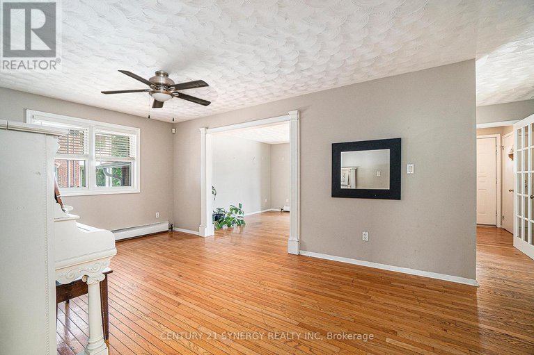 28468719/6-strathcona-street/smiths-falls/smiths-falls/ontario/K7A1V5_10