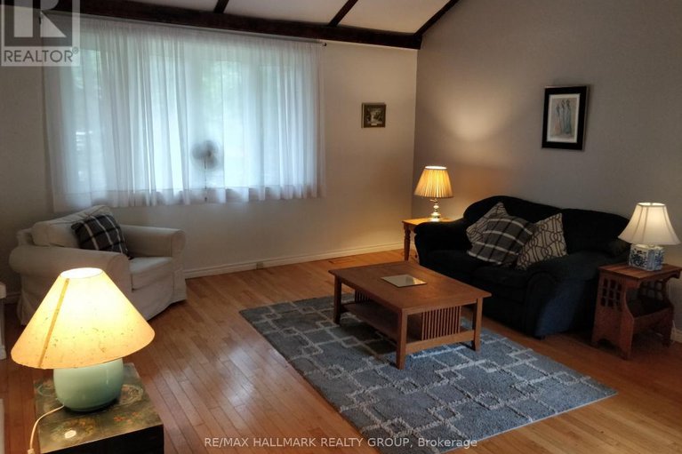 28045902/155-macmillan-lane/constance-bay/ottawa/ontario/K0A3M0_4