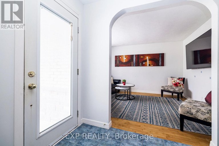 29436487/1052-notre-dame-street/embrun/russell/ontario/K0A1W1_5