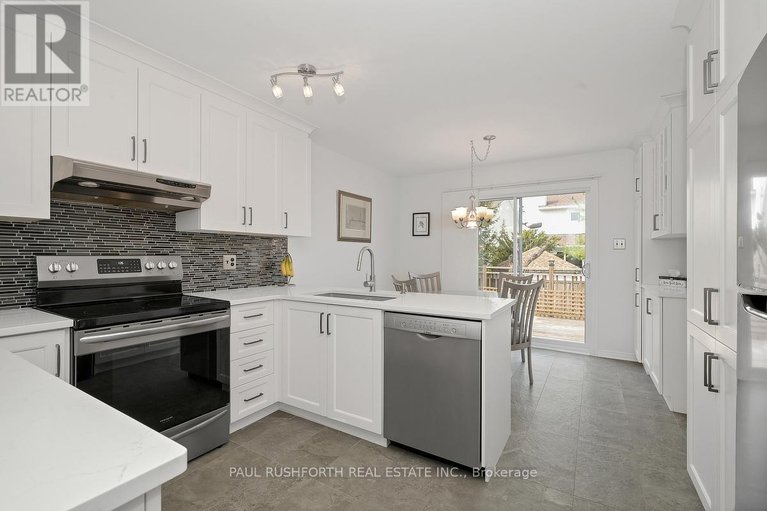 29659904/6569-tooney-drive/orleanssunridge/ottawa/ontario/K1C6G3_11