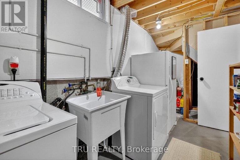 29025912/1518-kamouraska-circle/chateauneuf/ottawa/ontario/K1C3J3_34