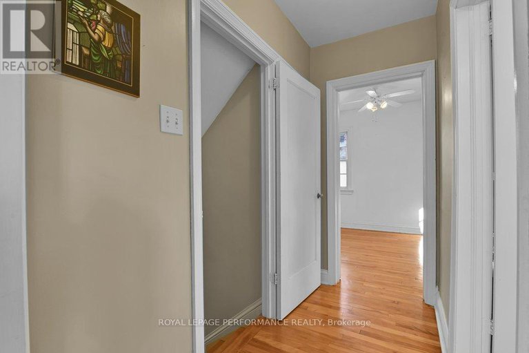 29045604/250-fourth-avenue/glebe/ottawa/ontario/K1S2M1_19