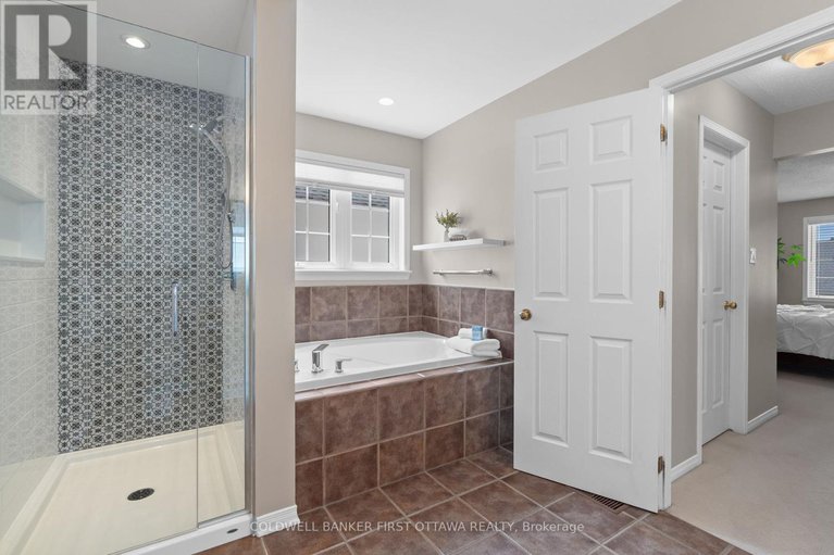 28479231/97-blackshire-circle/stonebridge/ottawa/ontario/K2J5M3_27