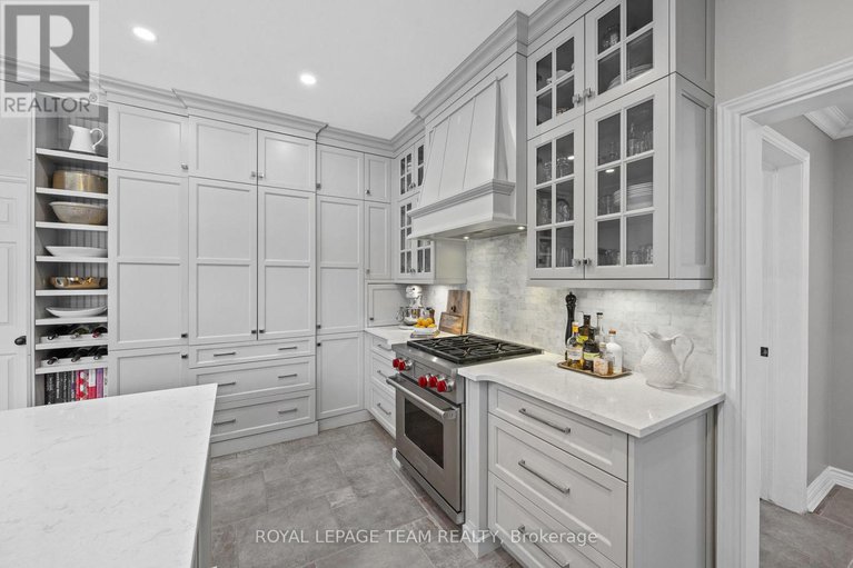 29403241/5557-pettapiece-crescent/manotick-village-manotick-estates/ottawa/ontario/K4M1C5_17