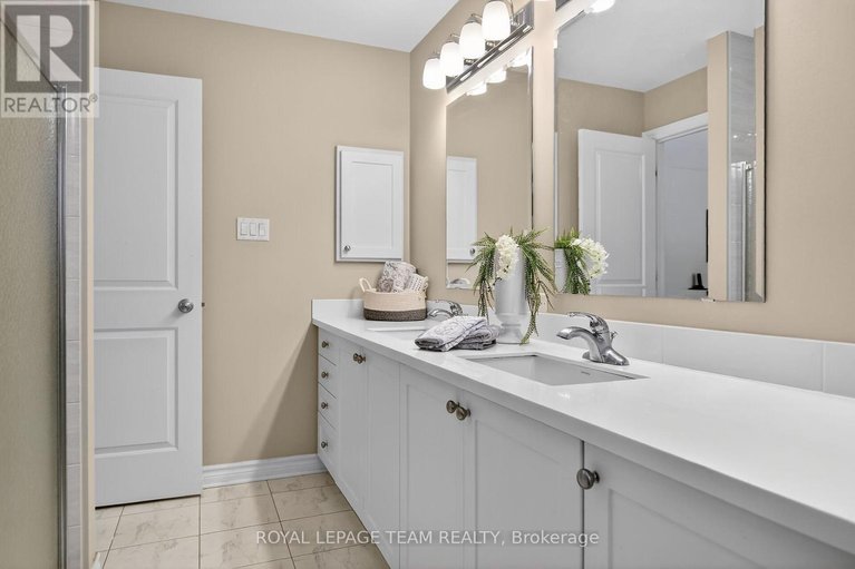 29411434/379-langrell-crescent/strandherd/ottawa/ontario/K2J5R8_33